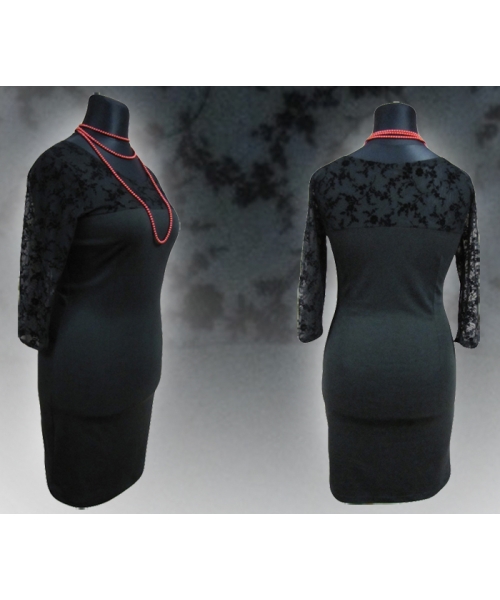 Kobieca sukienka z koronką XXL - mała czarna